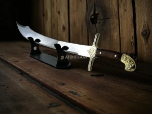 Türk Kılıcı: Gücün, Onurun ve Tarihin Simgesi